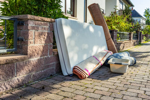 Best Yard Cleanup Services  in Altadena, CA